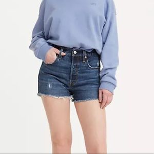 Size 27 501 original women’s shorts. Worn once.